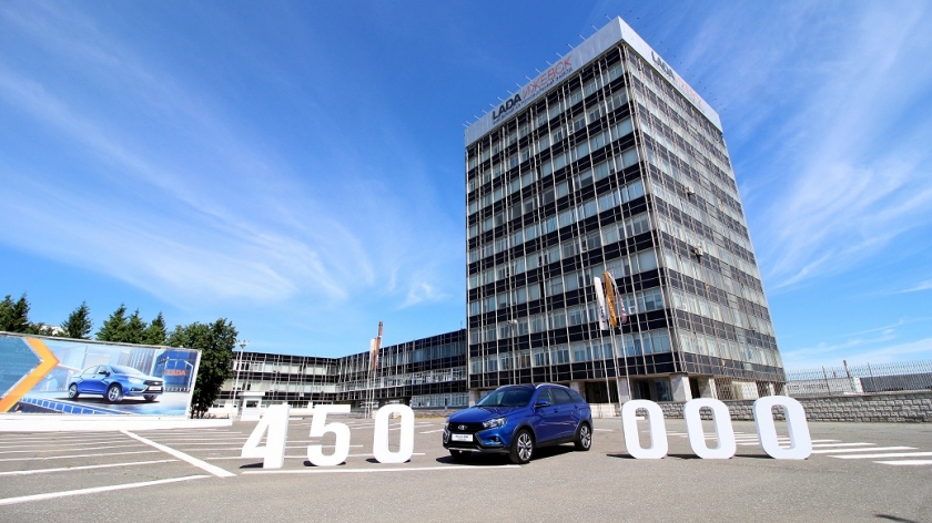 LADA Vesta: выпущено 450 000 автомобилей